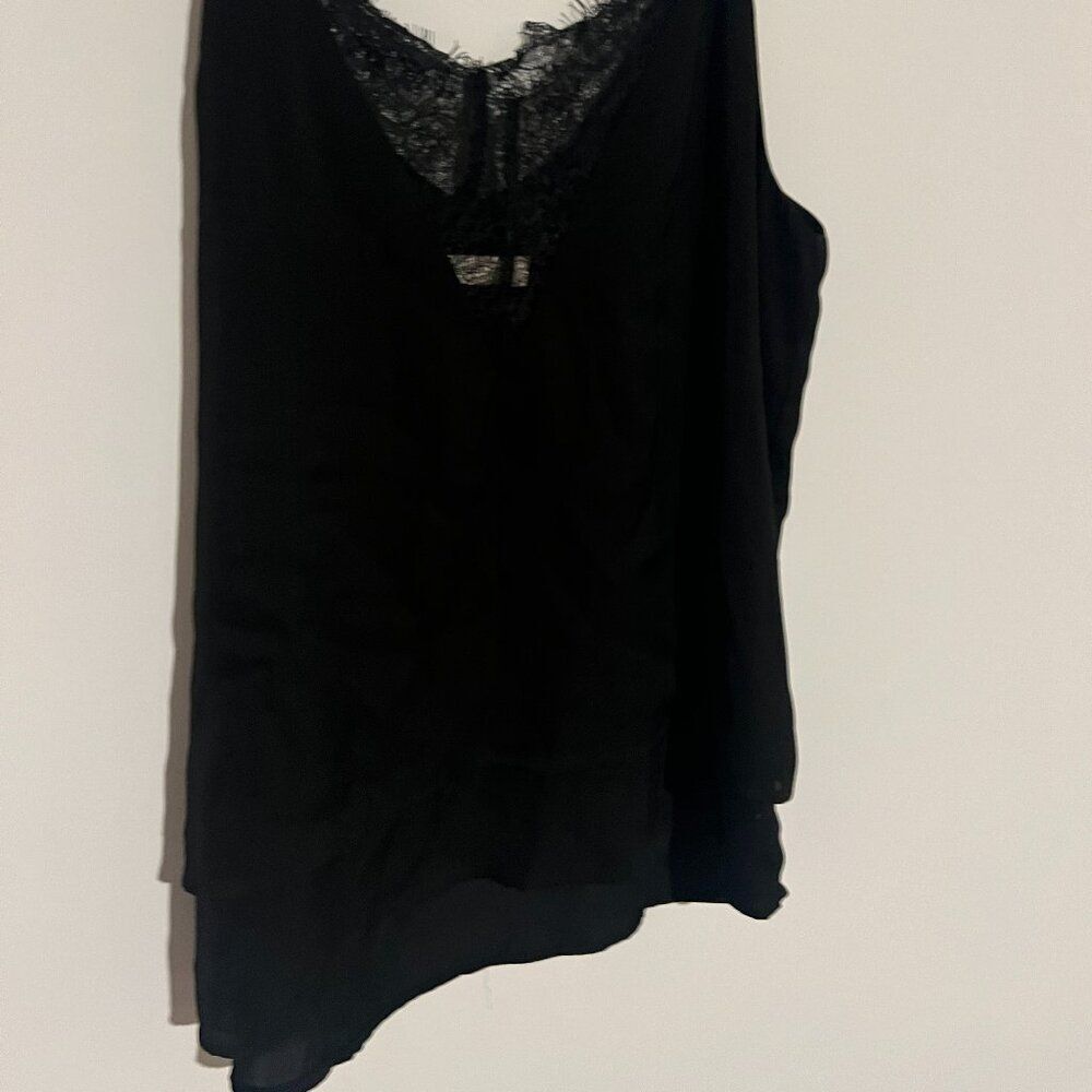 Capulet small‎ blouse - Picture 2 of 9